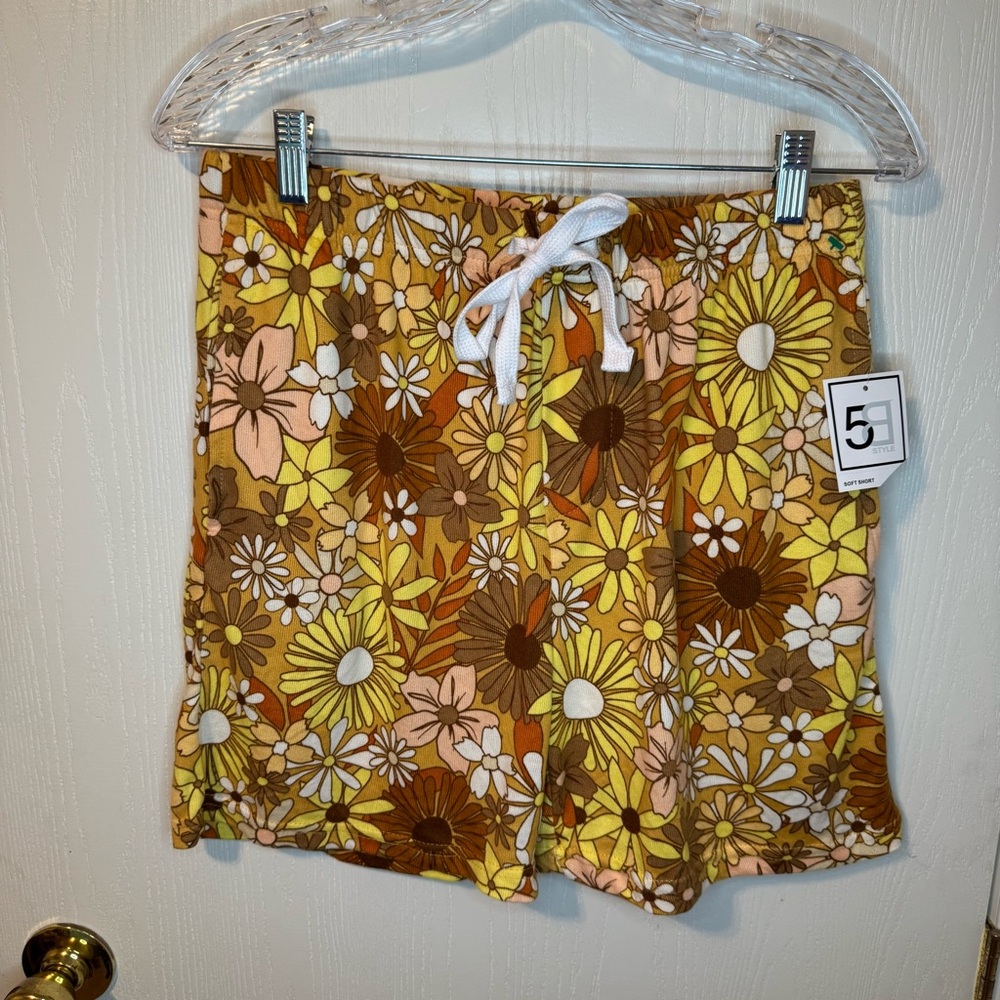 Floral High Waist Women's Shorts with Drawstring and Pockets Size Medium
